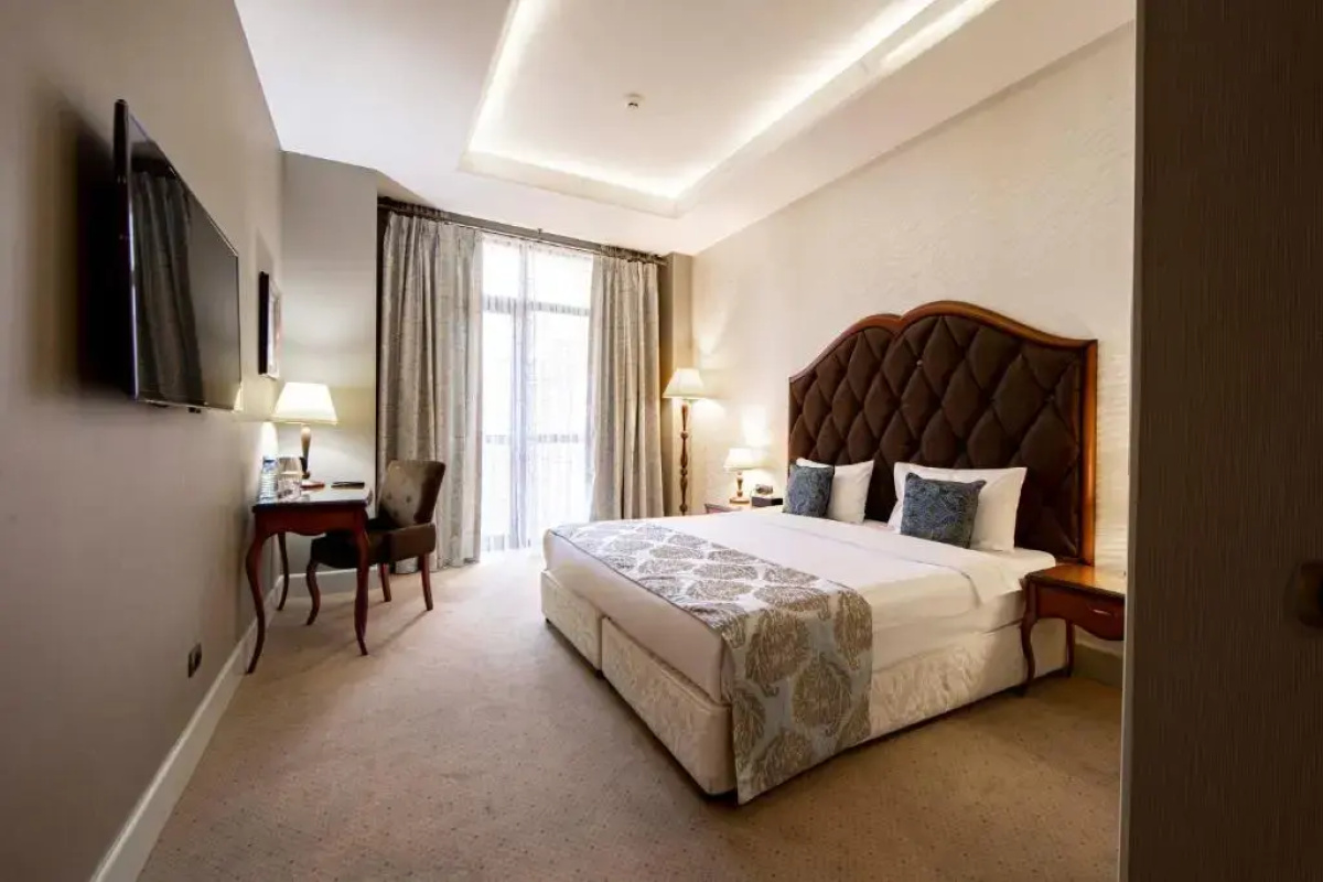 Отель Sapphire Inn