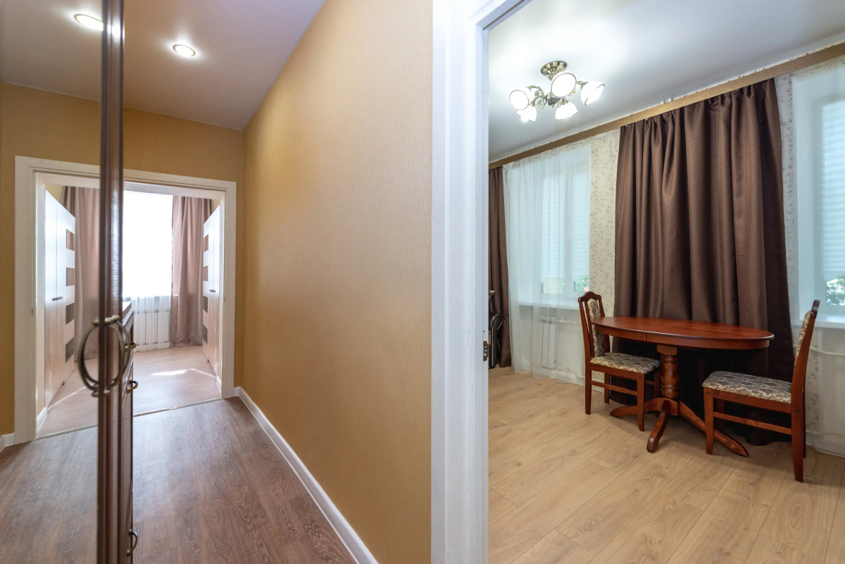 Апартаменты Яр-сутки на Октября 23