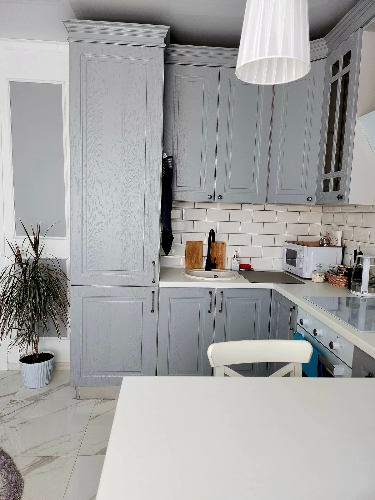 Квартира с видом на закат Родионова, 19