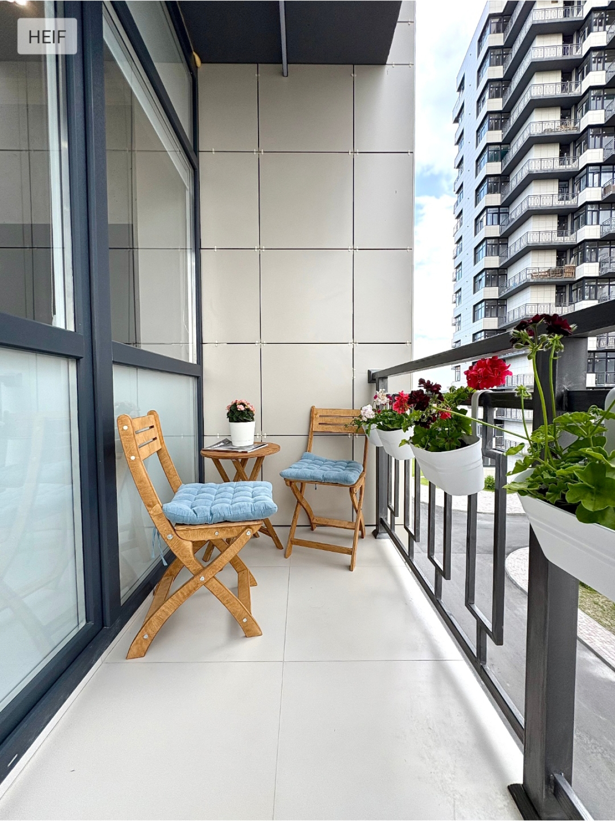 Квартира Новая с видом на горы и балконом