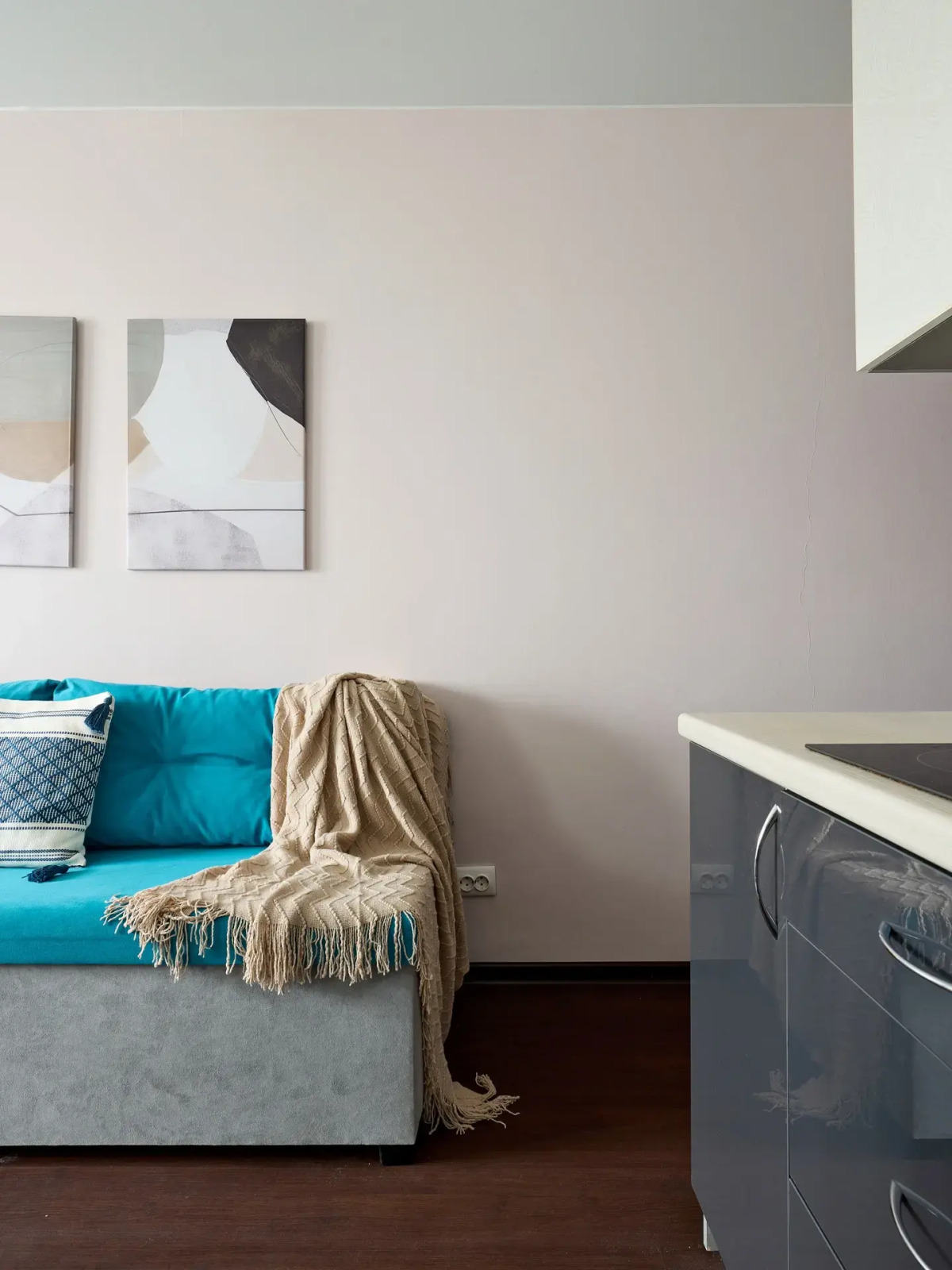 Квартира Студия Бирюза в 3 минутах пешком от метро Лесная