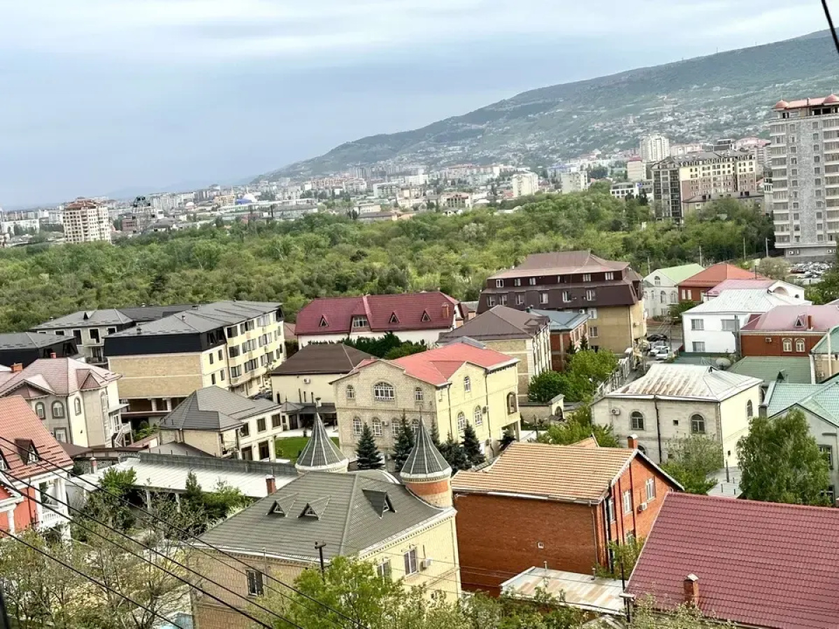 Квартира Гаджиева 164