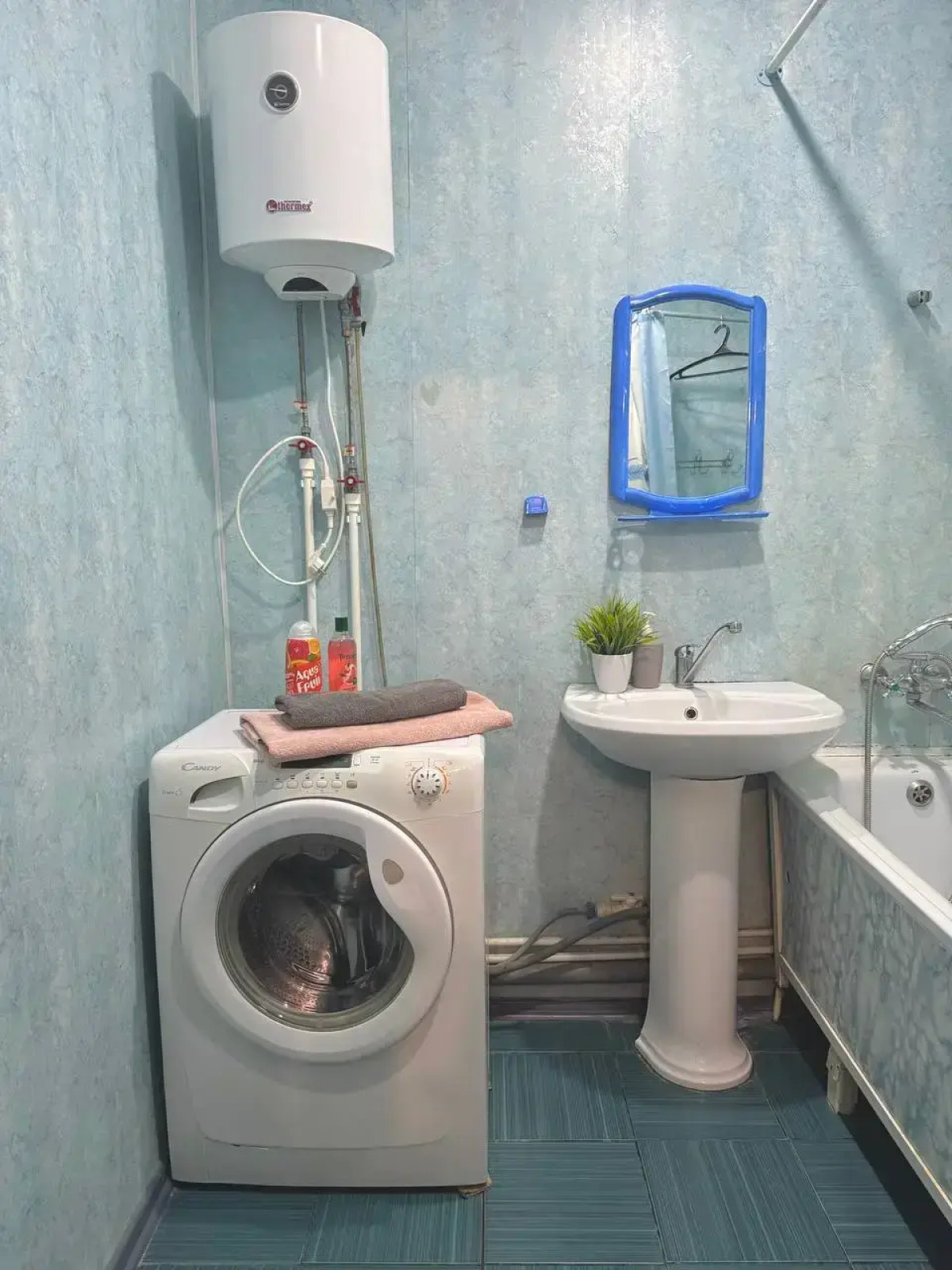 Апартаменты Двухкомнатные Володарского 17, 6 этаж