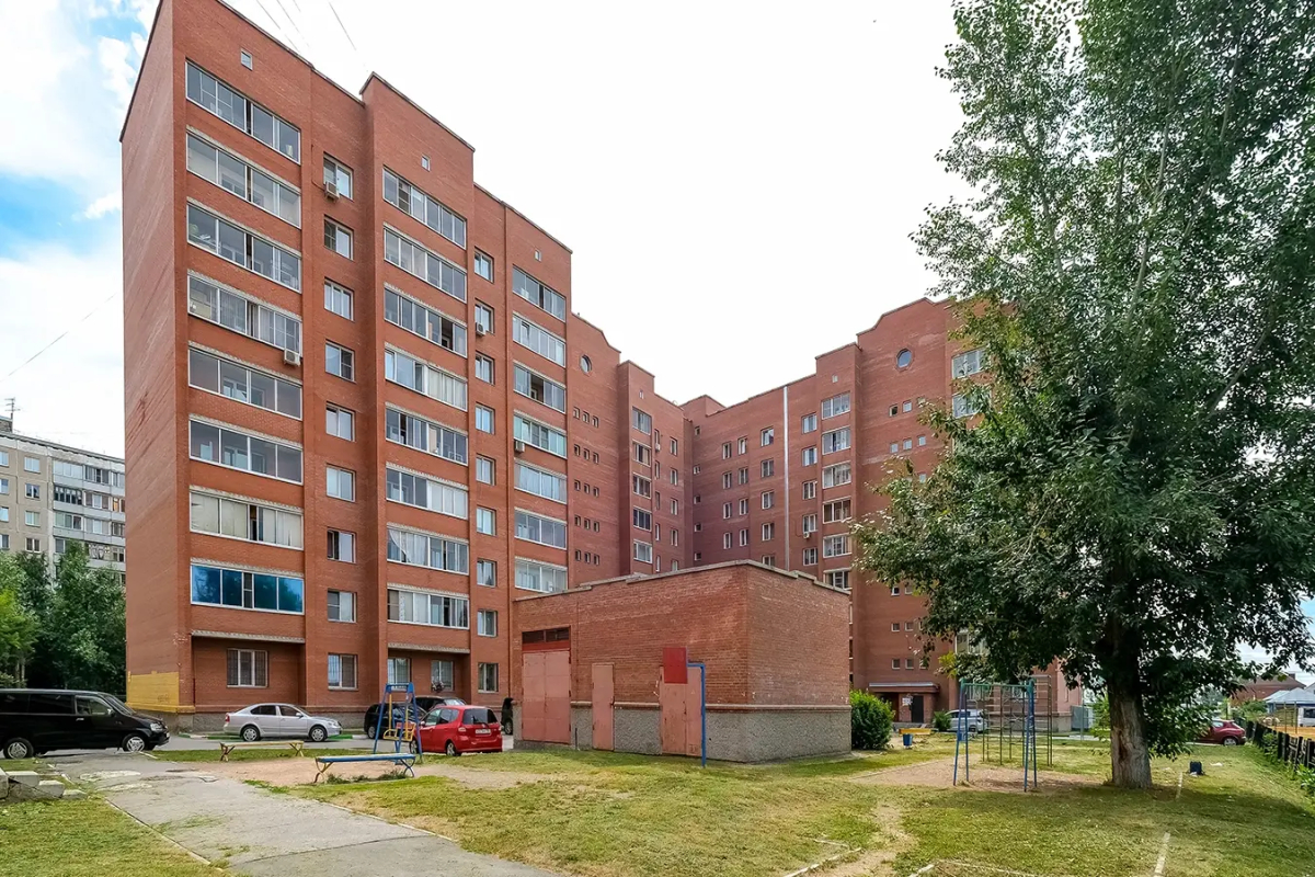 Апартаменты Титова 198/1