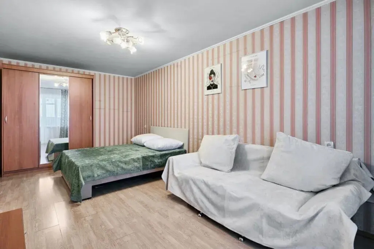 Квартира на Улице Республики 92