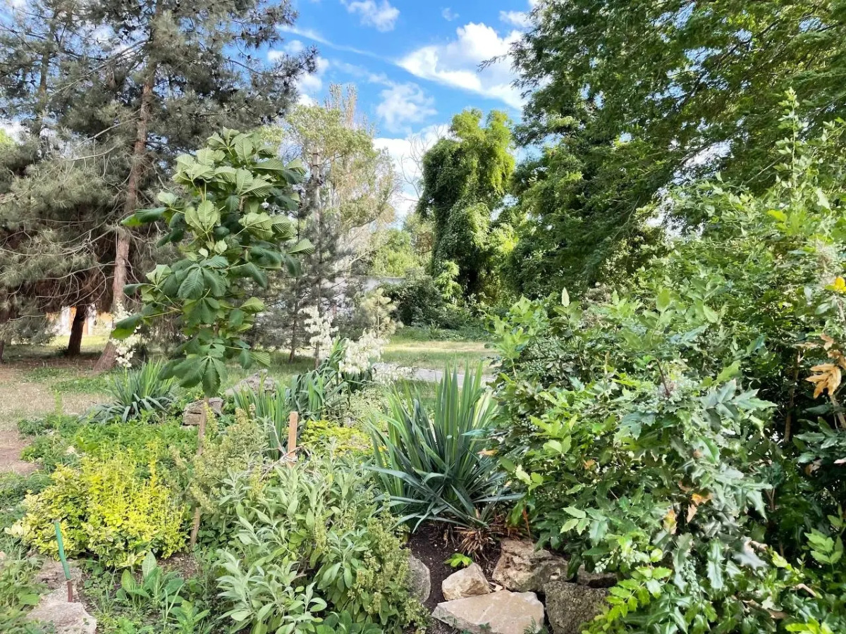 Курортный отель Два моря