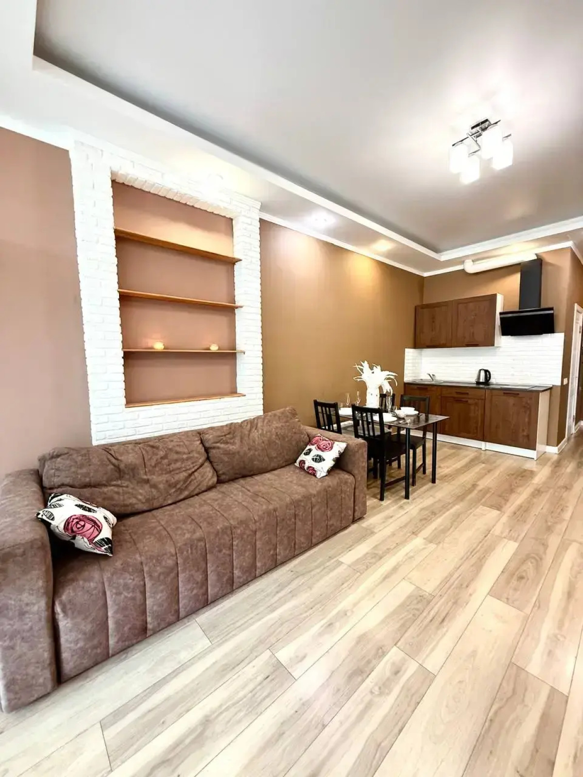 Verhnetorgovaya Ploschad' 4 Apartments