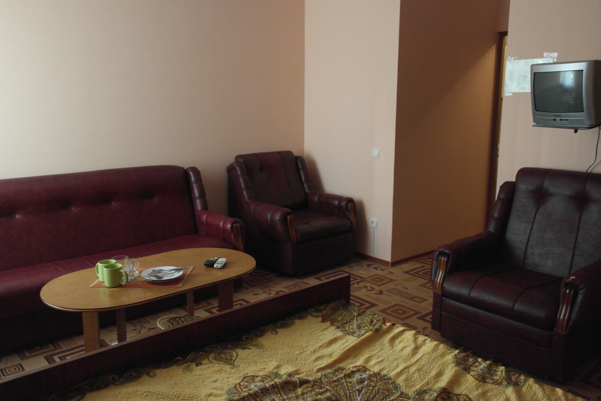 Отель Дронго