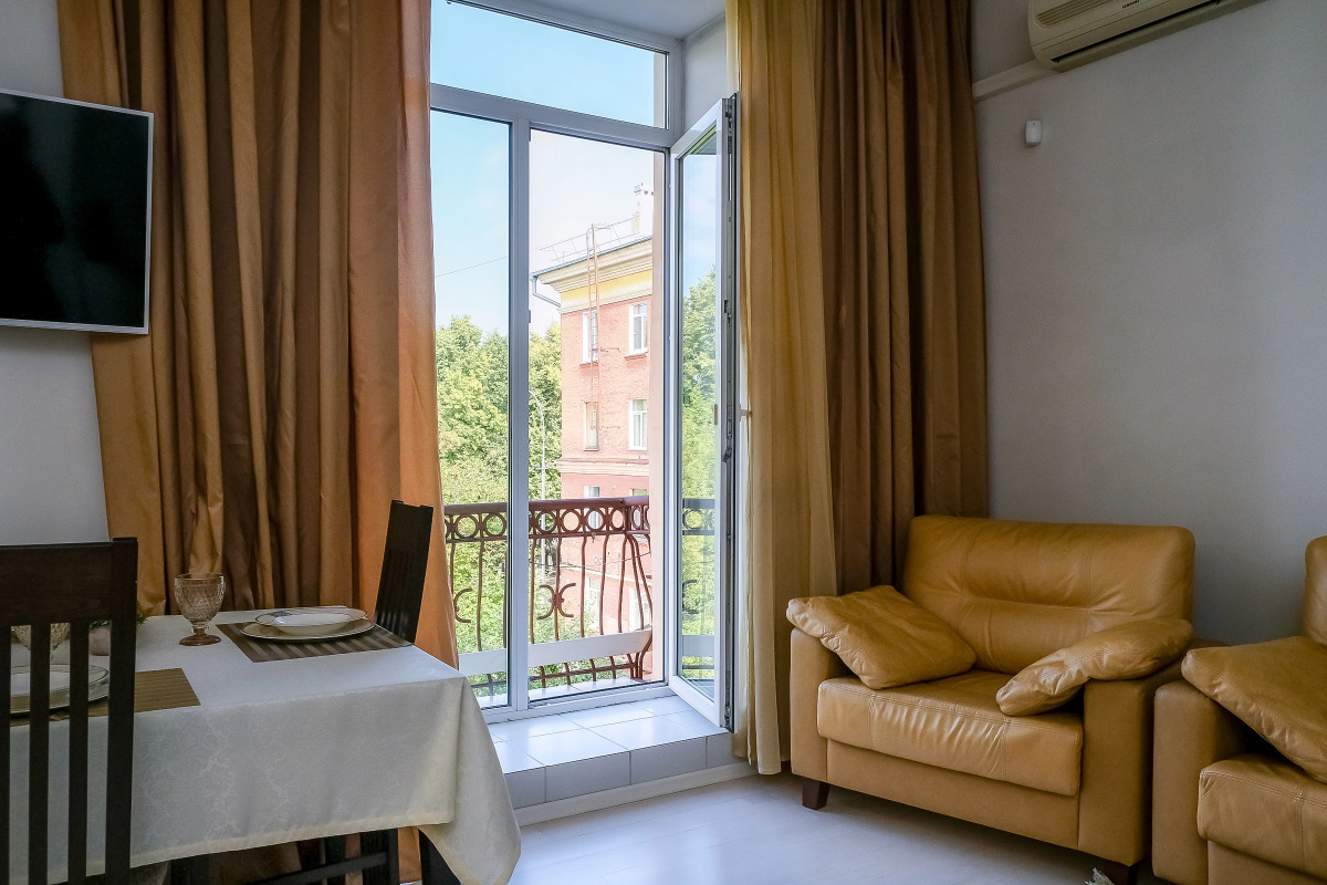 Апартаменты Unique Apart Прованс с джакузи рядом с набережной и фонтаном Весенней 7