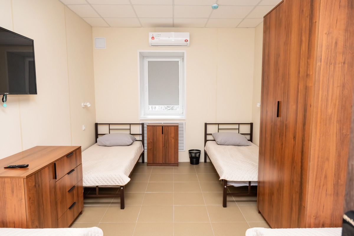 Отель Первомайский