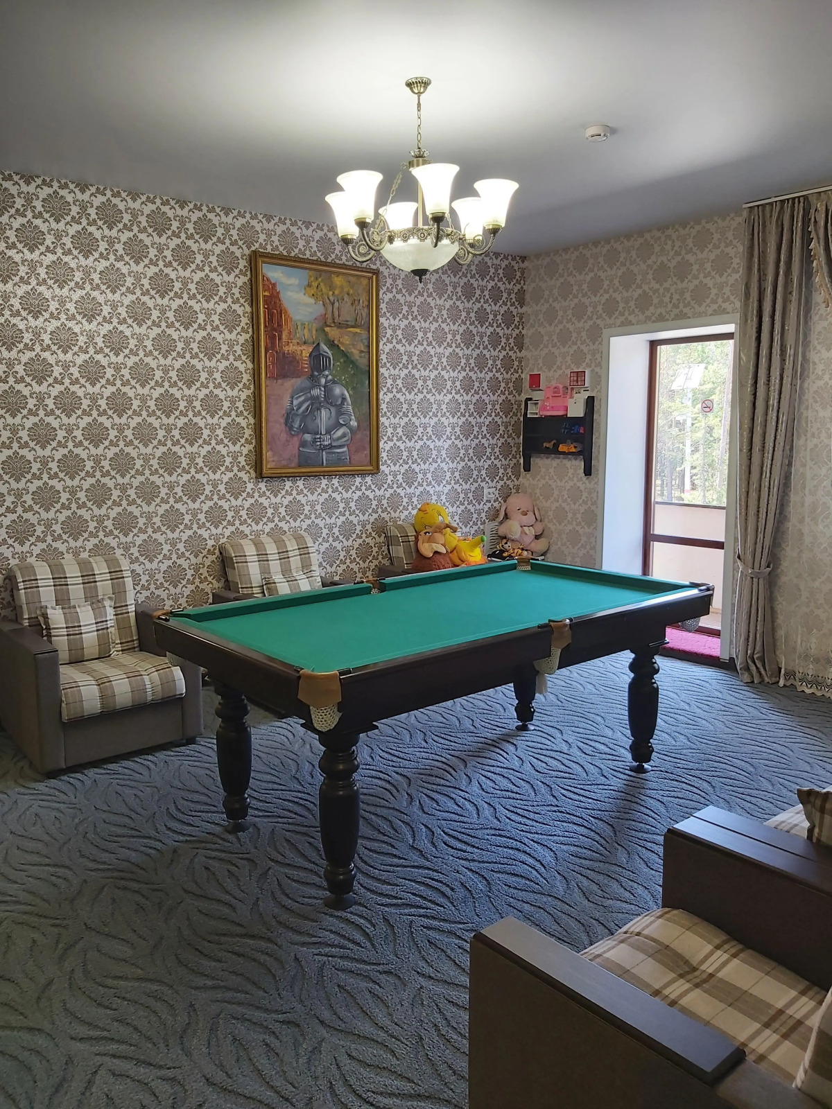 Отель Корона