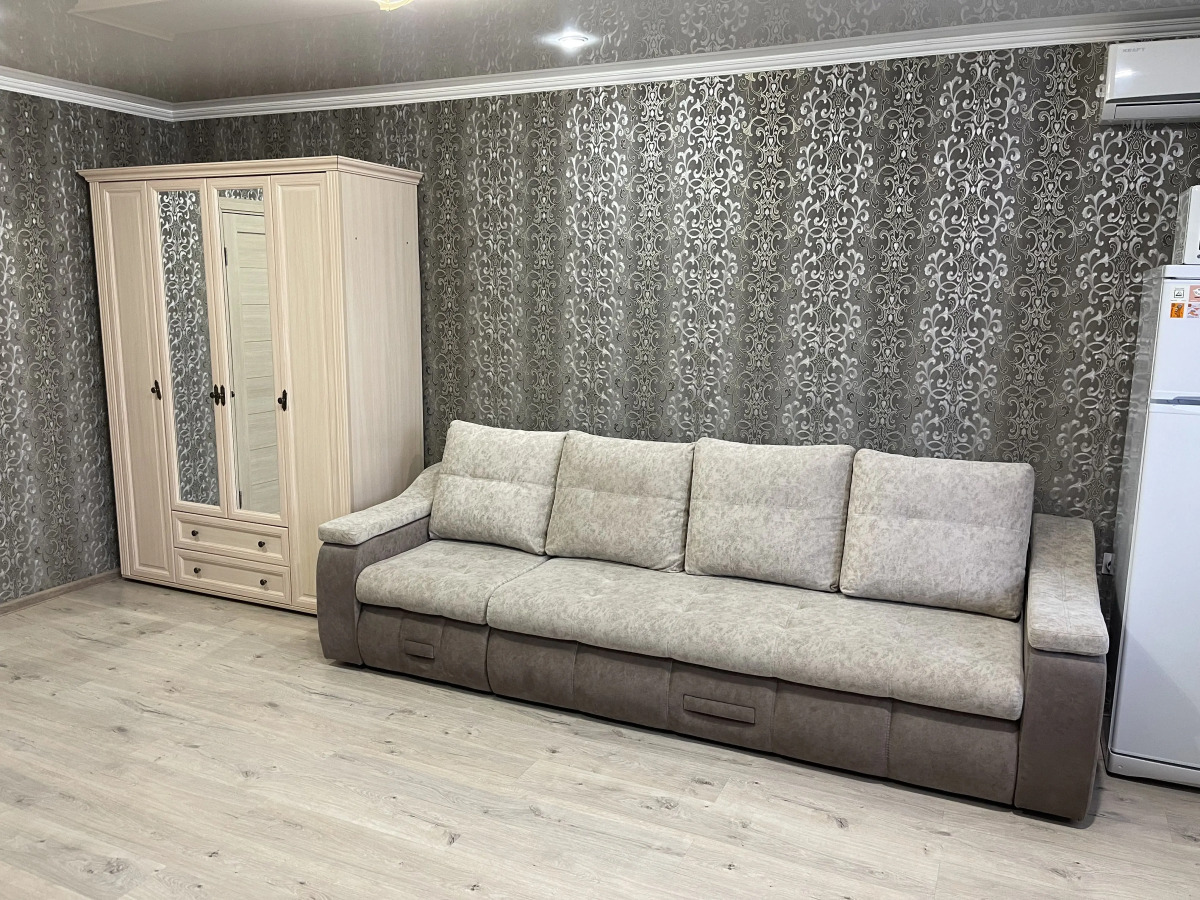 Апартаменты на Проспекте Строителей 27-2