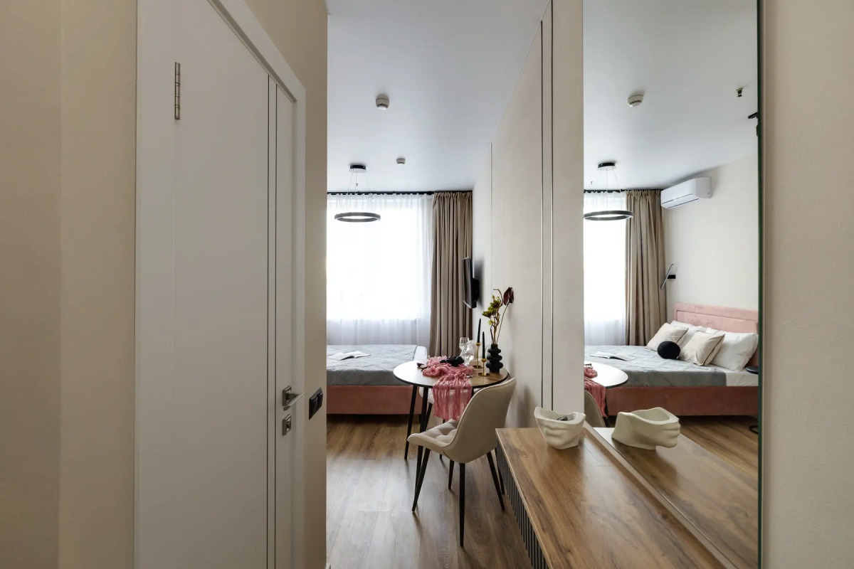 Апартаменты Уютная Дизайнерская Студия у Метро Ботанический Сад