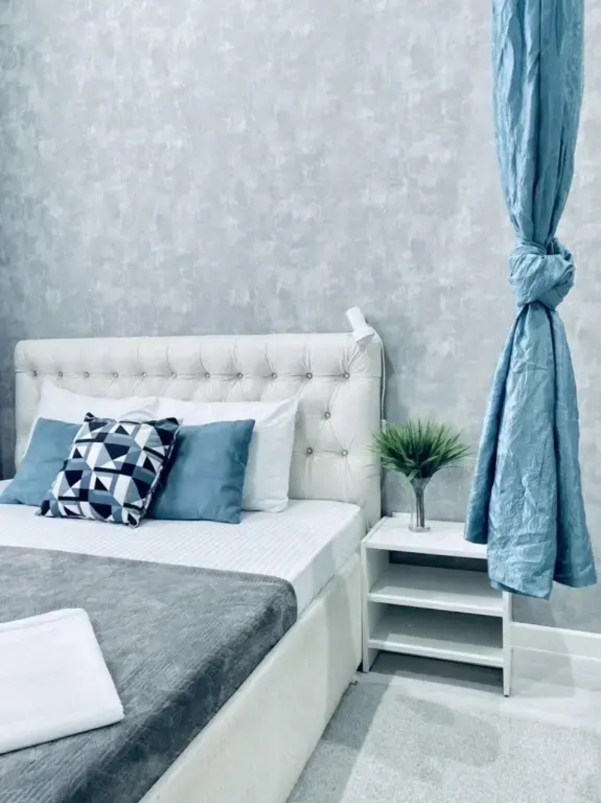 Уютная студия Мята возле парка и озера