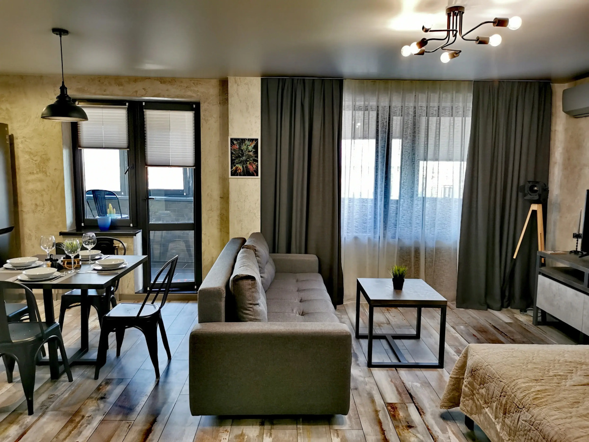 Апартаменты в Высотке