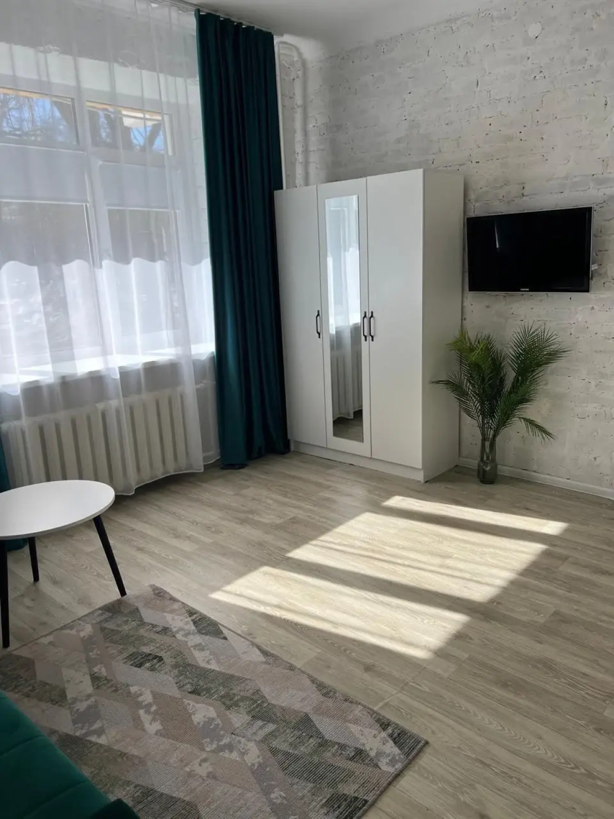 Апартаменты Добрые сутки на Малышева 128