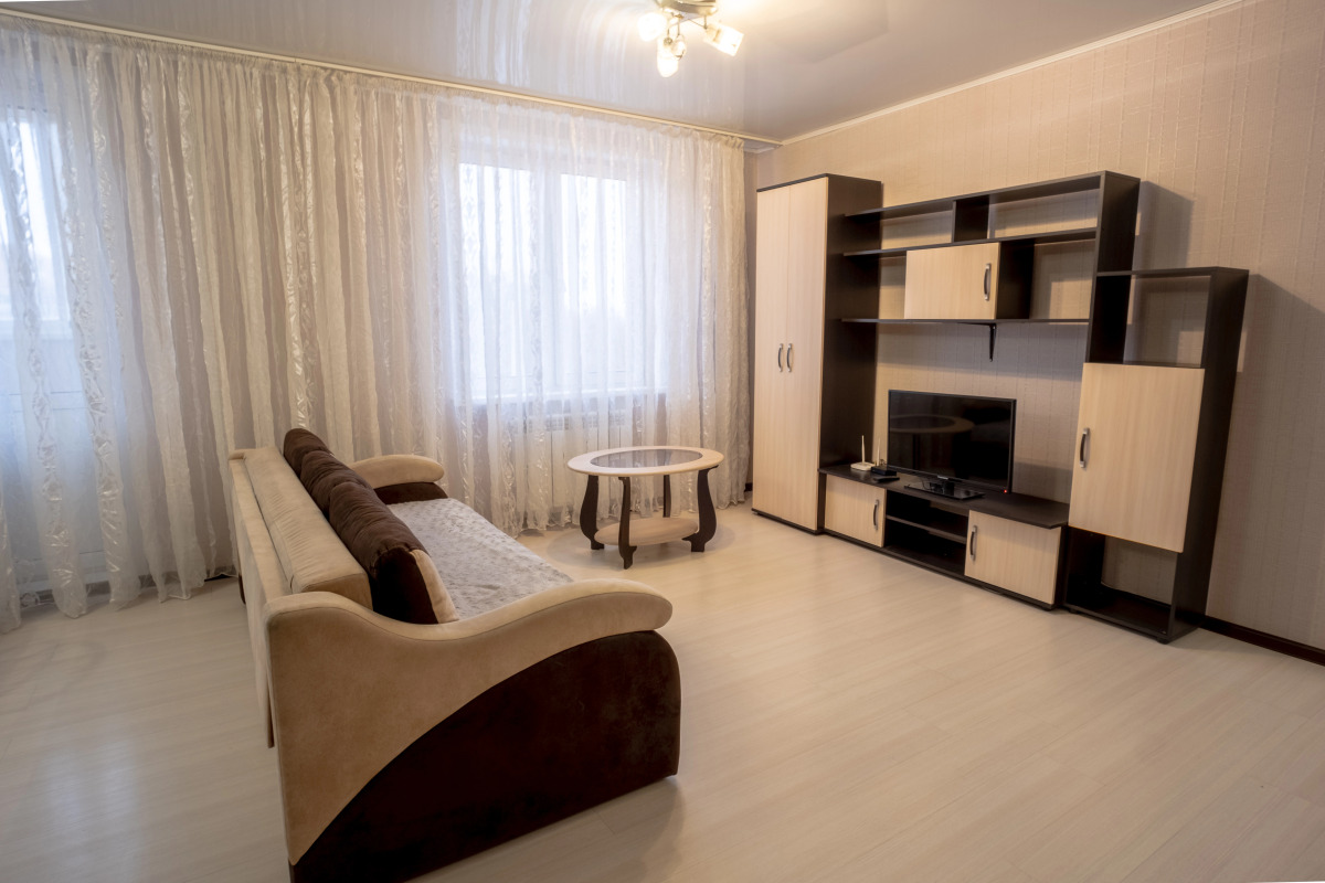 Апартаменты большие трехкомнатные на главном проспекте Тулы