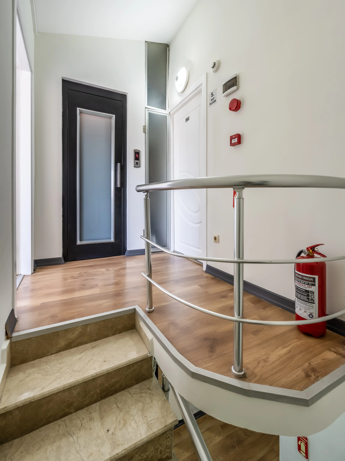 Отель Taksim Trust