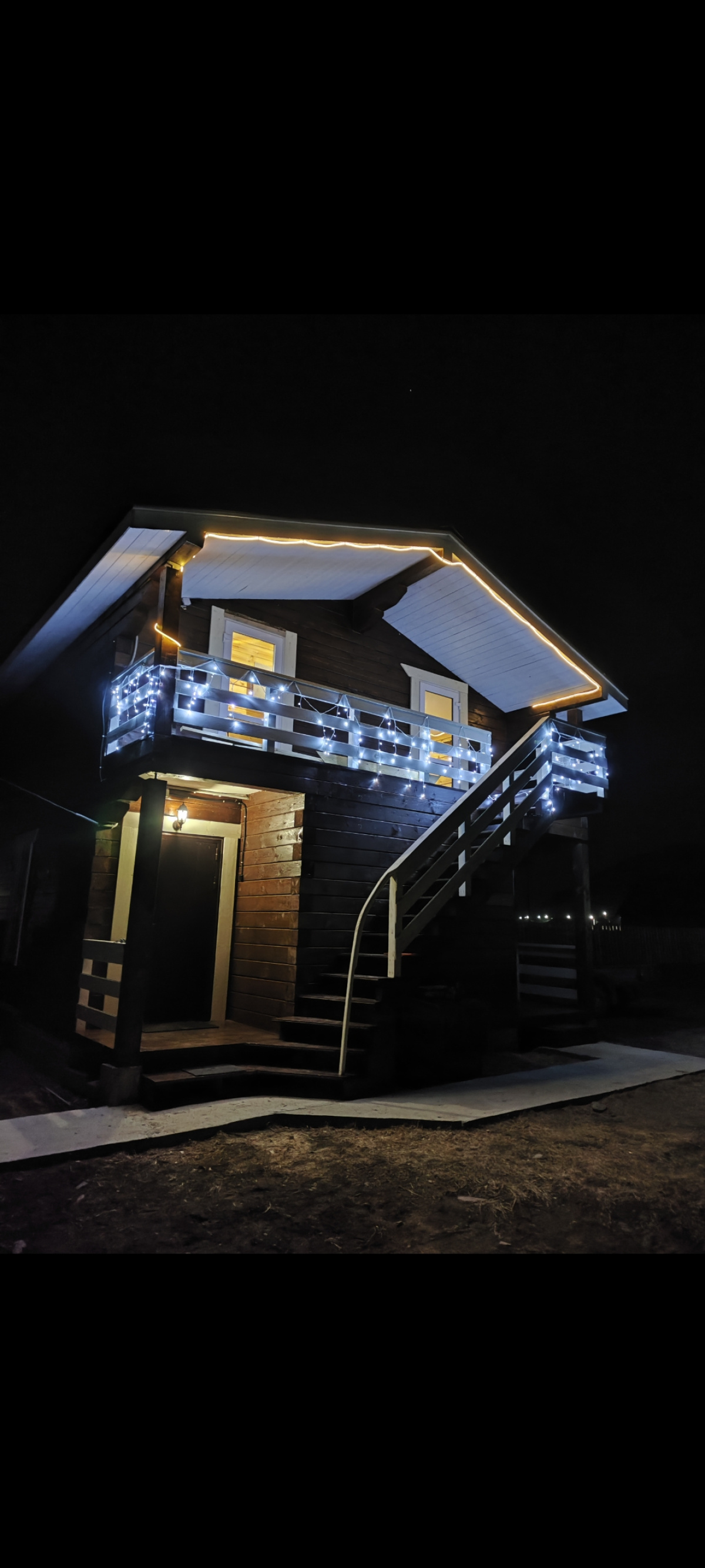 Momant house