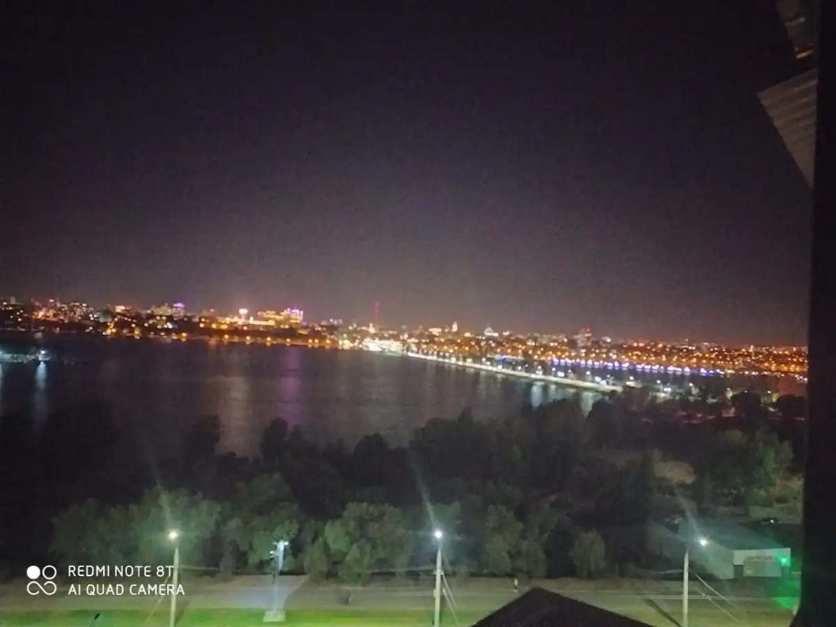 Апартаменты День & Ночь «Алые паруса»