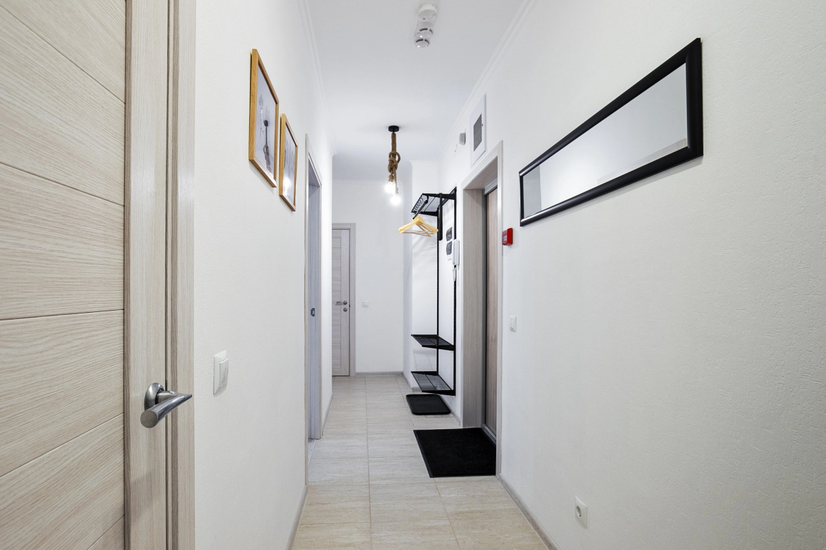 Great view 2-rooms Apartment 2 Min Walk to Raykin Plaza 2