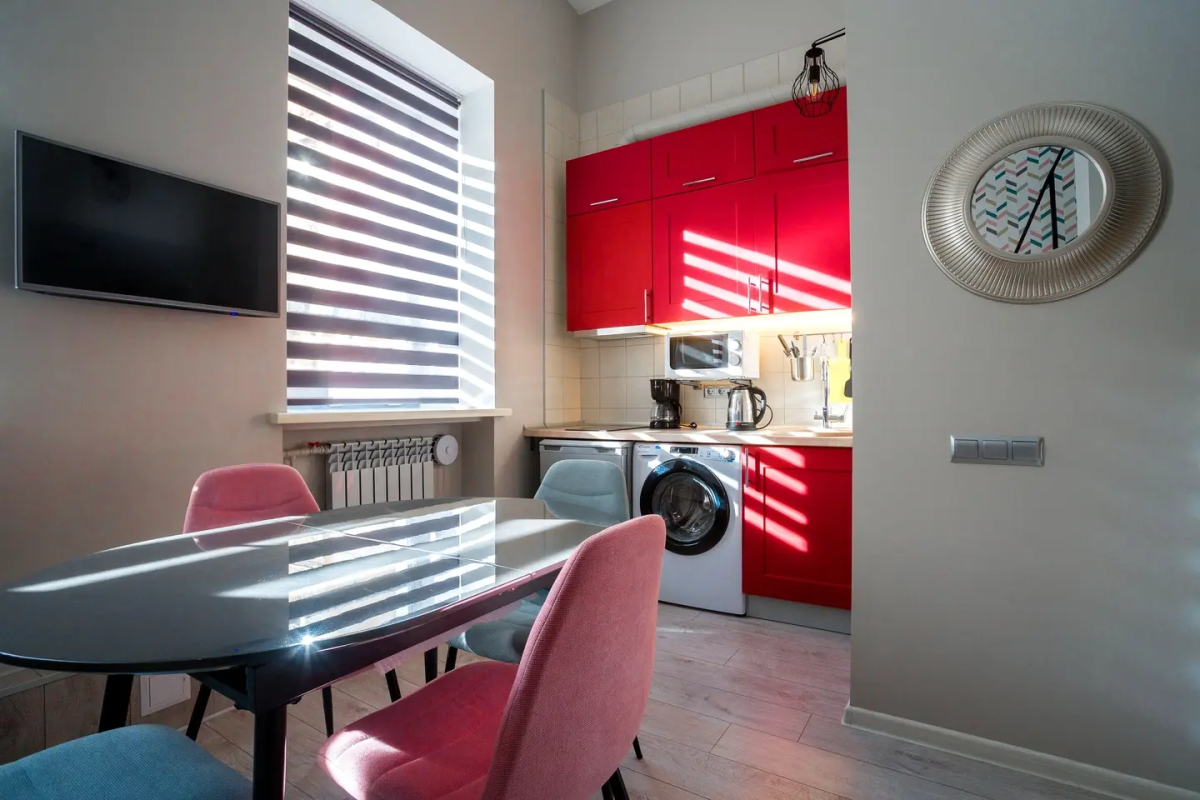 Апартаменты около площади Восстания