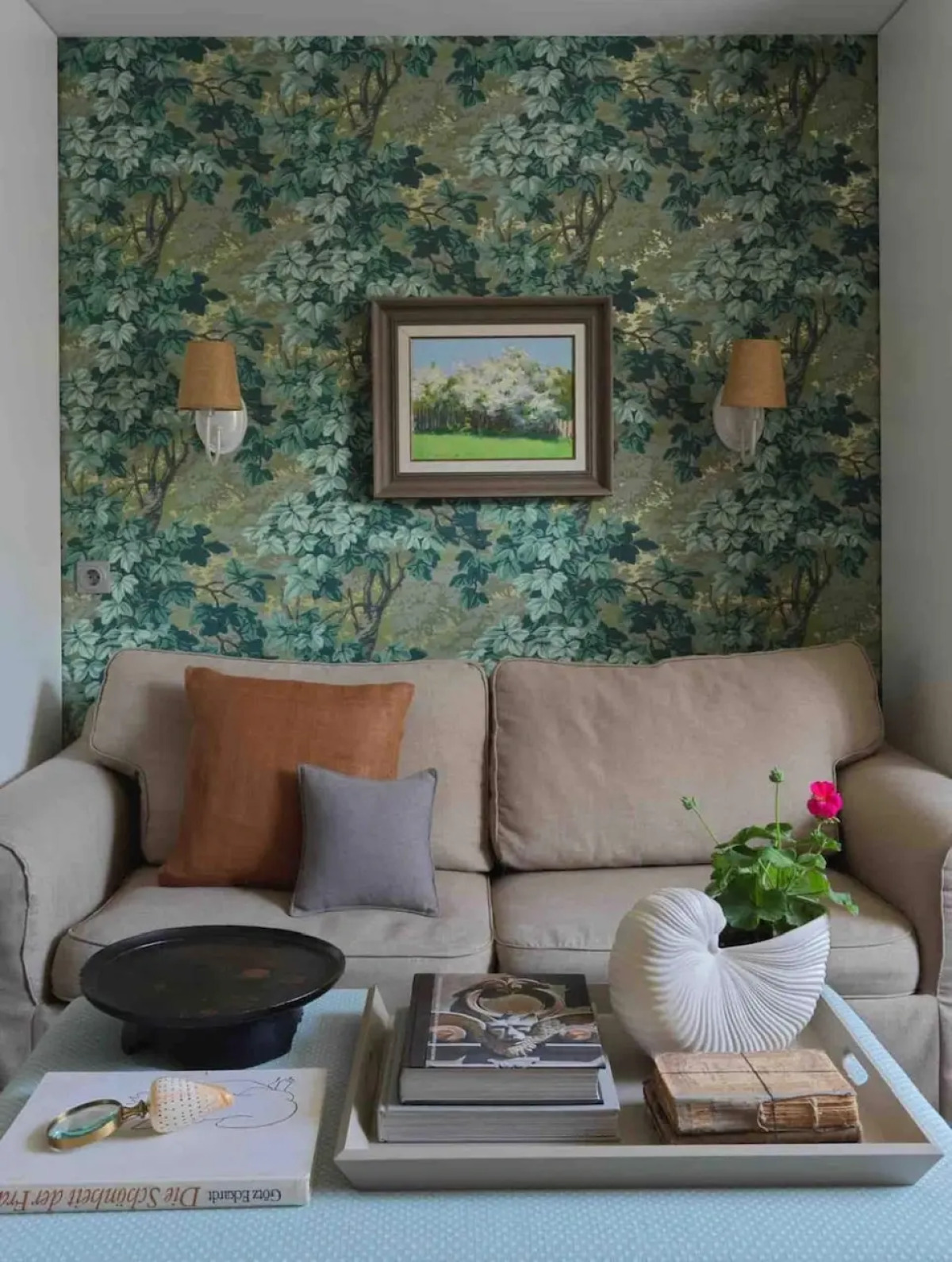 Квартира Hidden Garden Stay