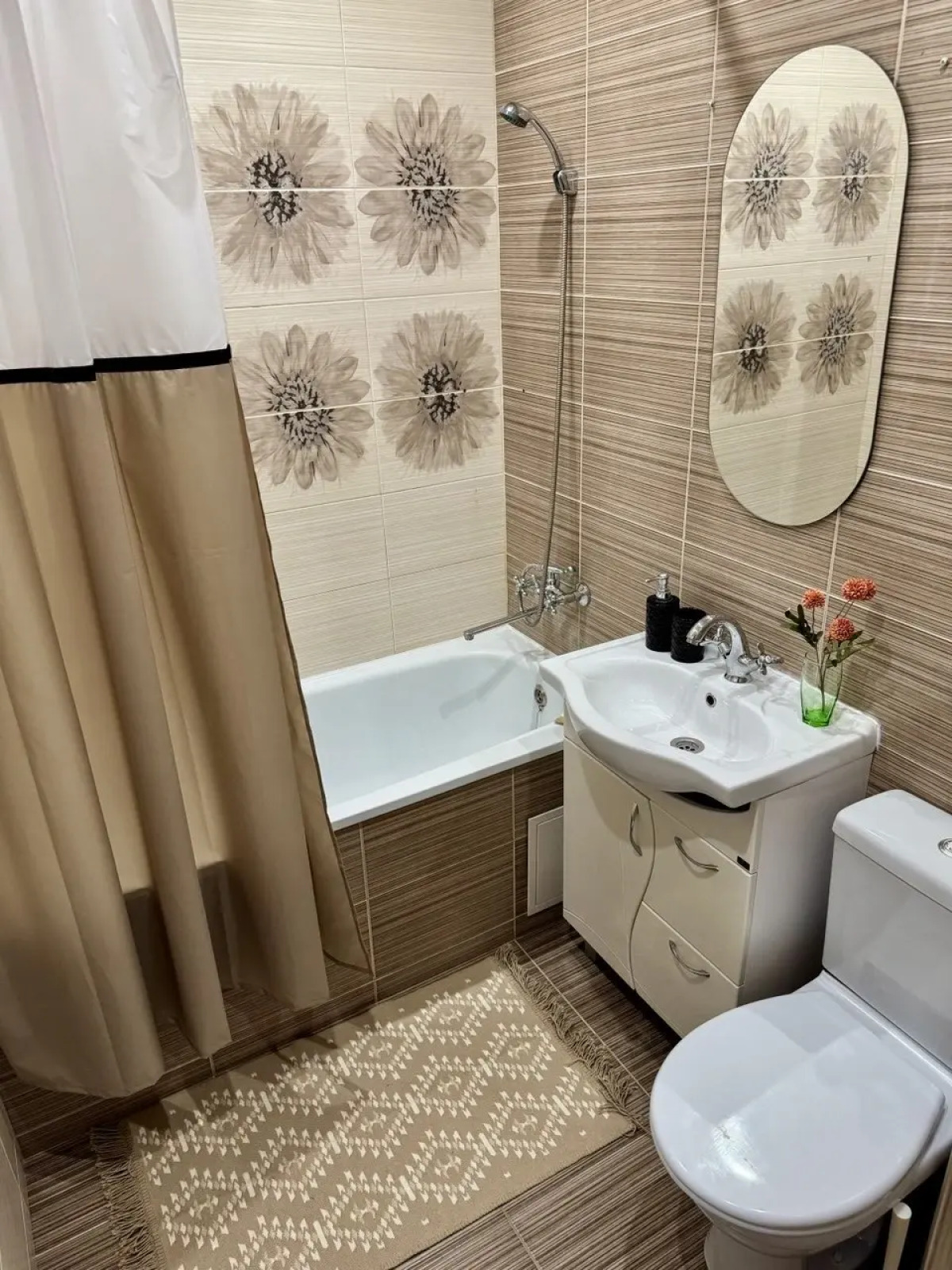 Апартаменты Современная квартира на Яна Крастыня