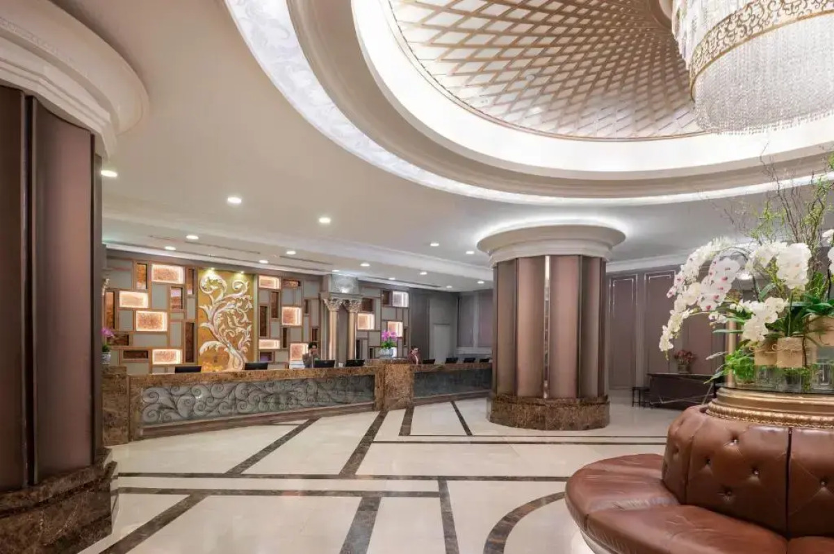 Отель The Berkeley Hotel Pratunam