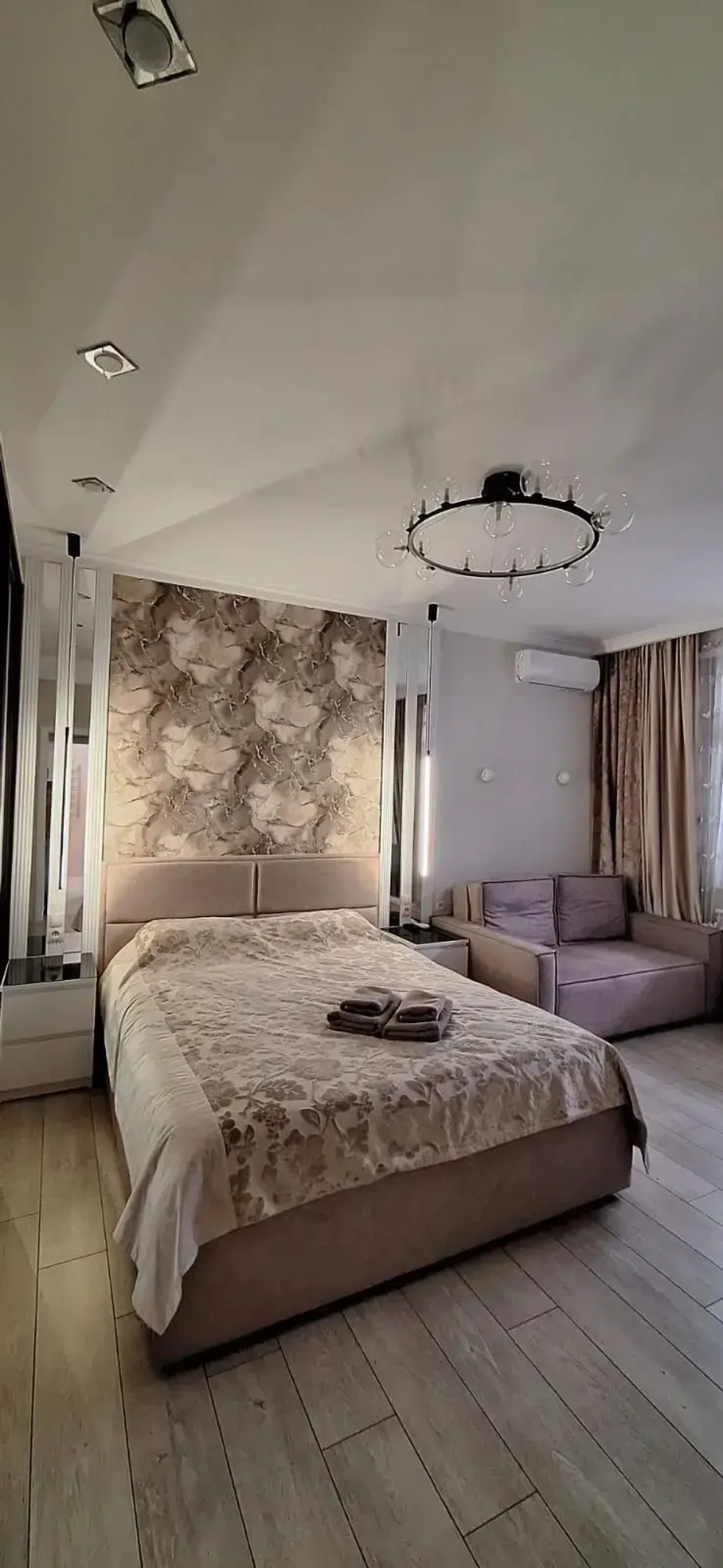 Апартаменты на Чкалова 37 с видом на горы