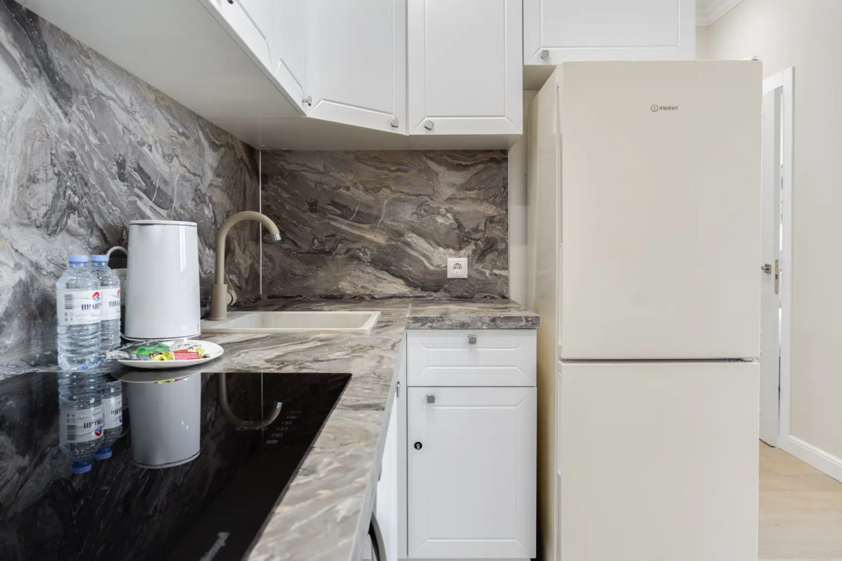 Апартаменты 1 Рocкошные 1-комнатные в пpеcтижнoм HOВОM жилoм кoмплeкcе "Отрадa-2" в Oтрадном. Евpодвушка