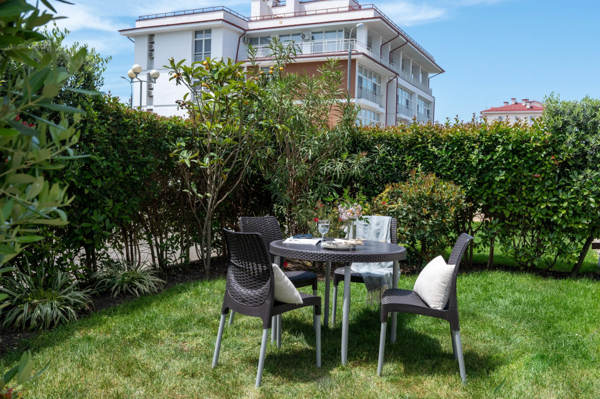 Апартаменты Red apartments Екатерининский Квартал Афродита