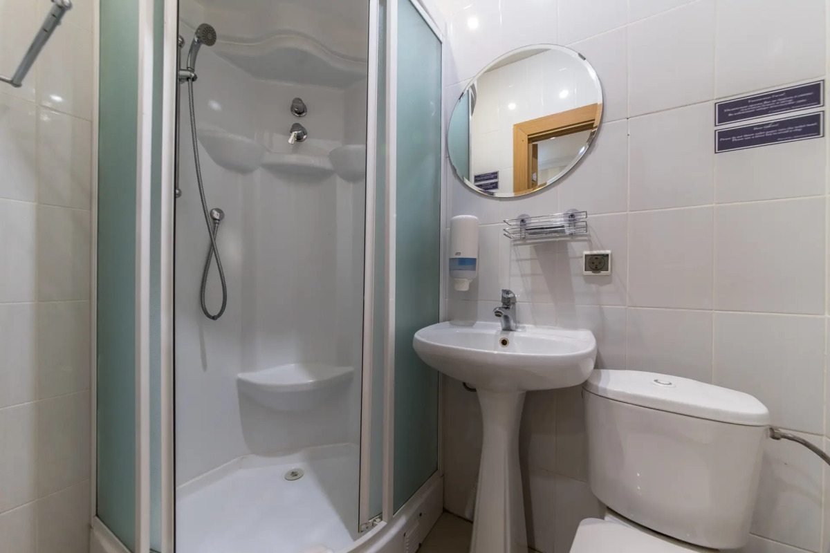 Грандора Невский 44