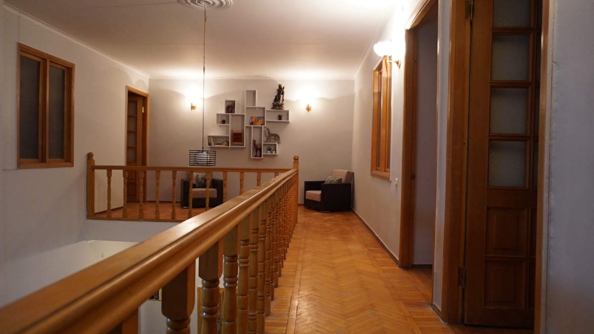 Хостел Happy Baku Hostel & Tours