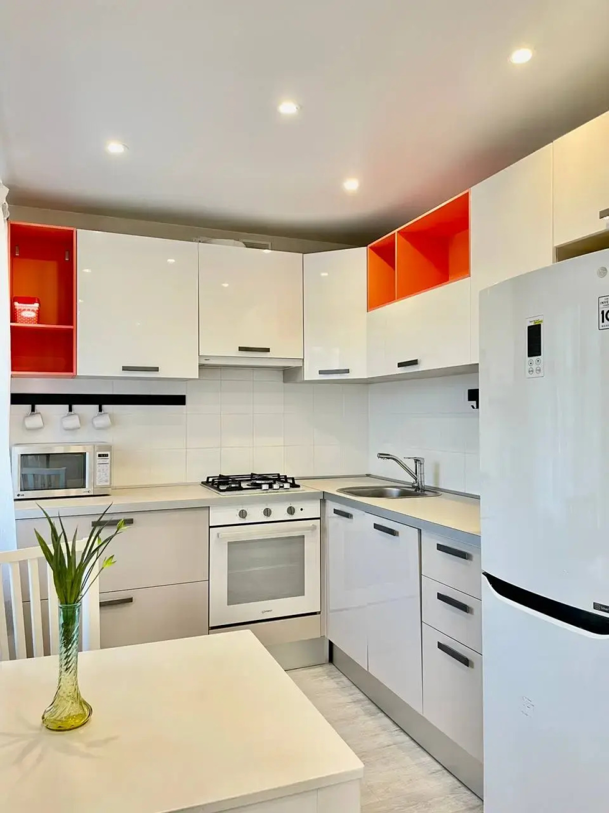 Квартира комфорт Интернациональный 22