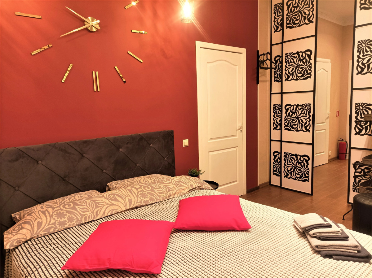 Апартаменты в Центре Санкт-Петербурга у Сенной площади