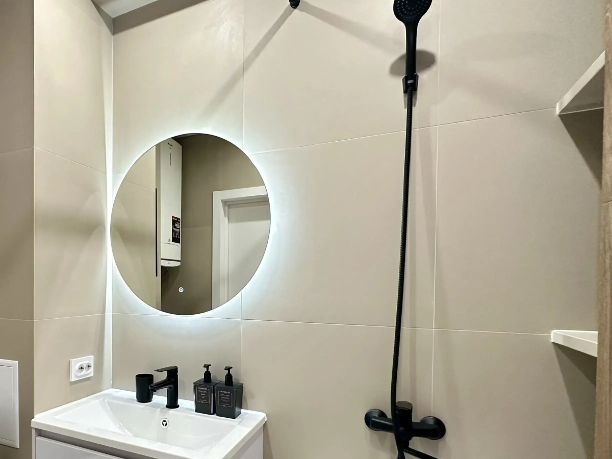 Квартира с панорамным видом на город и Русский мост