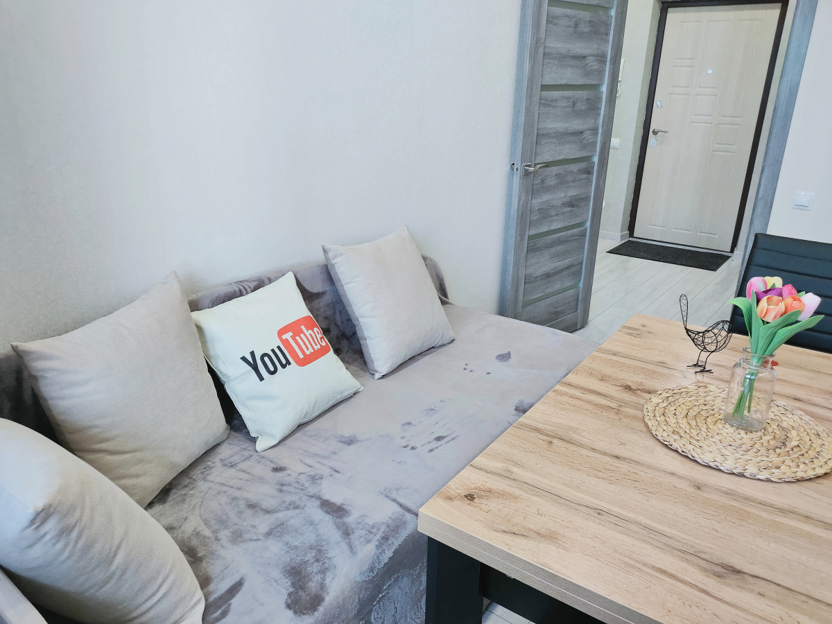 Квартира у ТЦ Кристалл Менделеева 2к2