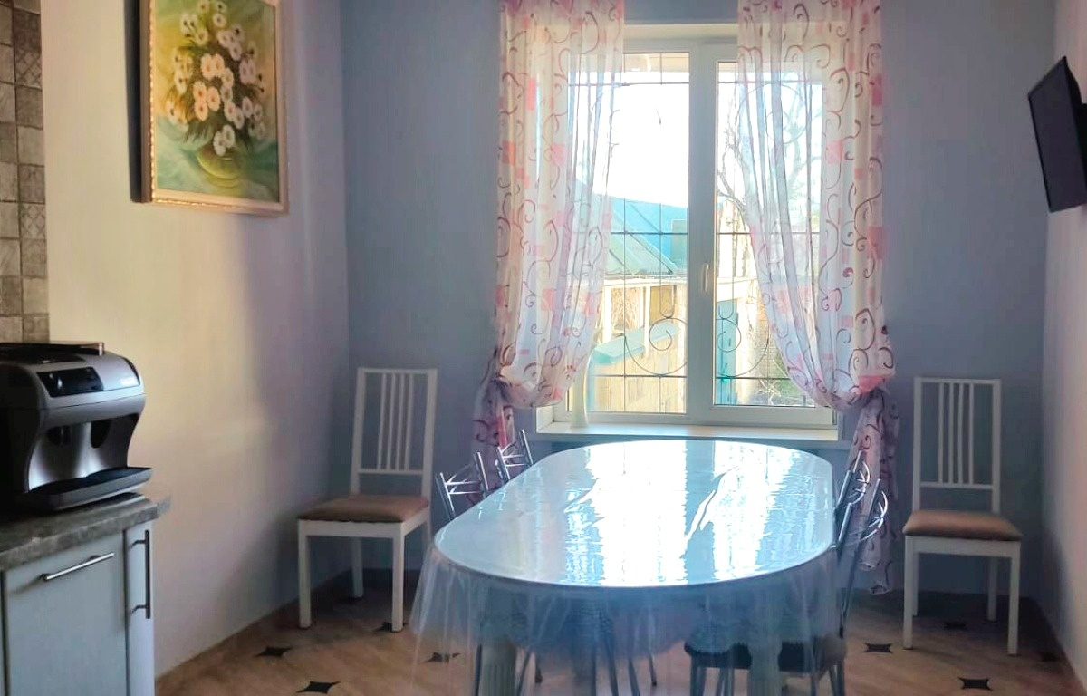 Частный Дом с Беседкой на Проспекте Дзержинского 25