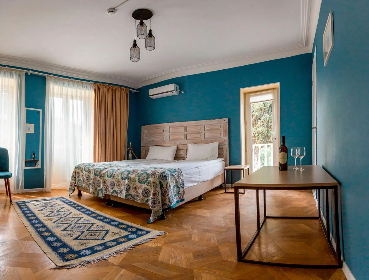 Отель Gvino Minda