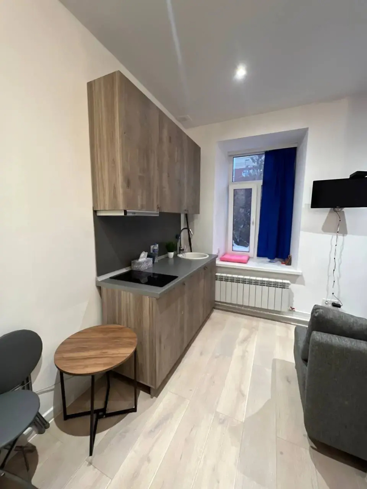 Апартаменты Квартира-студия около площади трёх вокзалов