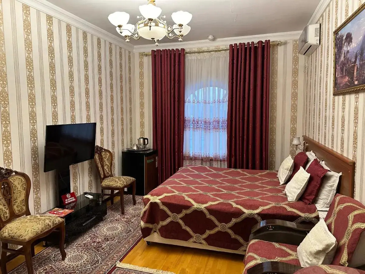Отель Sarbon