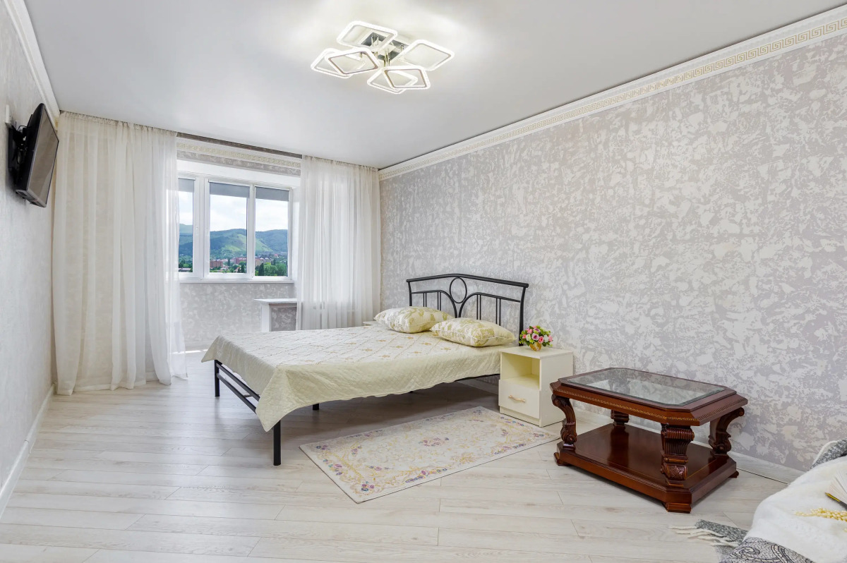 Квартира Красота спасет мир