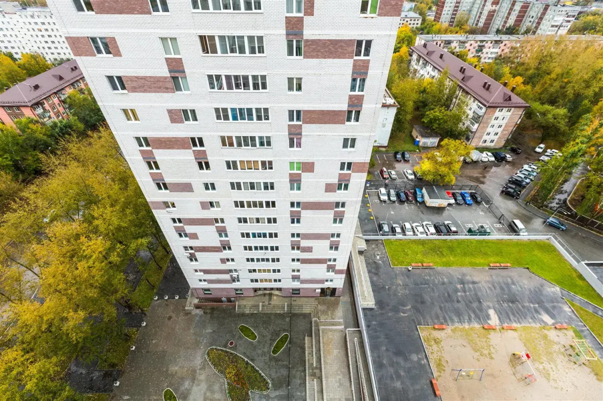 Апартаменты студия в светлых тонах в новостройке