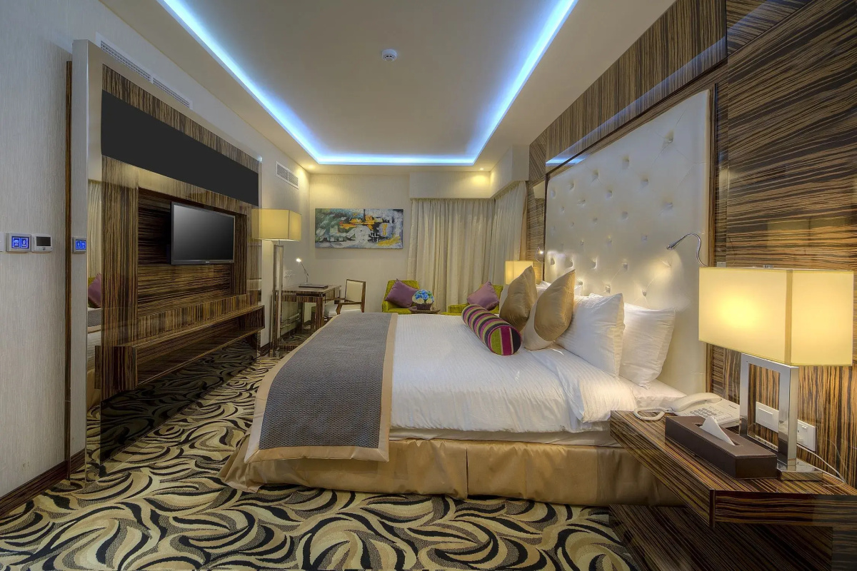 Отель Orchid Vue