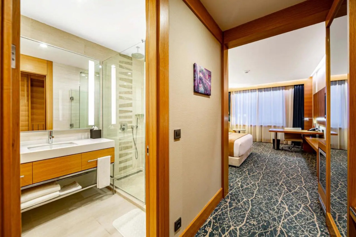 Отель Holiday Inn Baku