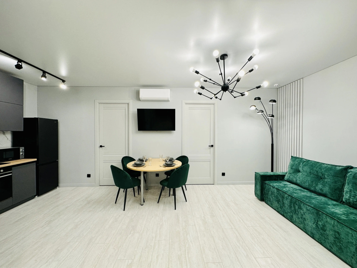 Апартаменты Unique Apart Изумруд рядом с Парком Ангелов, ФСК ЕЭС и Роскомнадзором на Мичурина 58/3