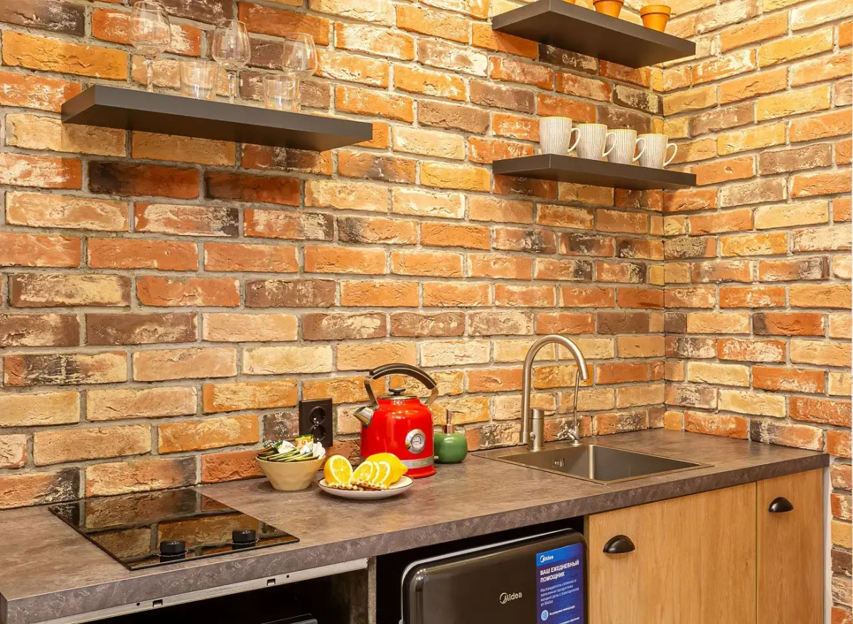 Апартаменты на Большом 13 Два Окна в Спальне