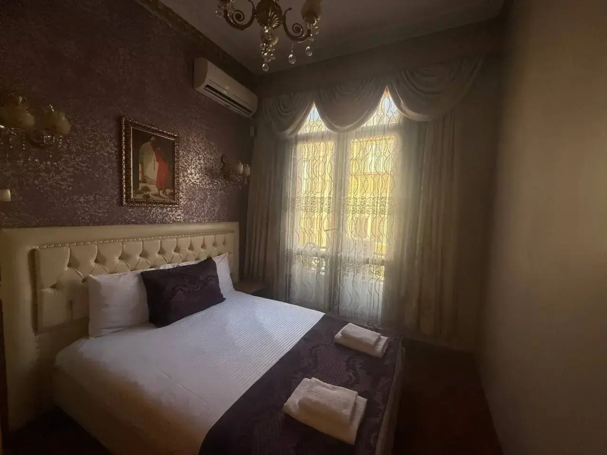 Апартаменты 3BR Flat Old Style 4AC Terrace, Metro