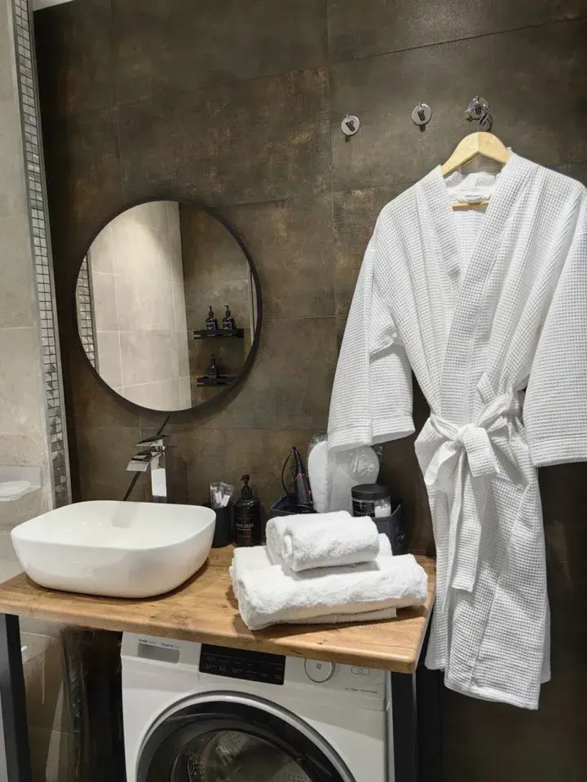 Квартира HOME на проспекте имени Газеты Красноярский Рабочий 83